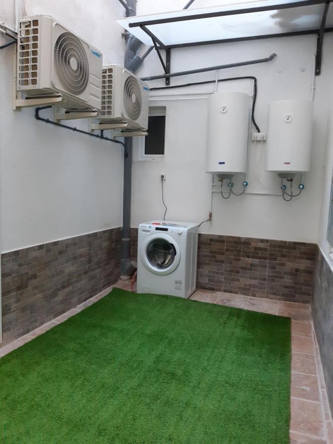 Lucky Home 1 Santa Coloma de Gramenet Bagian luar foto