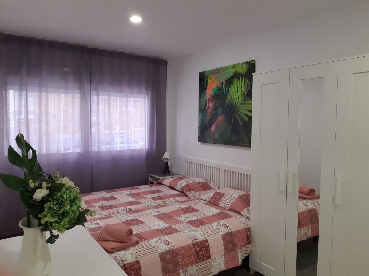 Lucky Home 1 Santa Coloma de Gramenet Bagian luar foto
